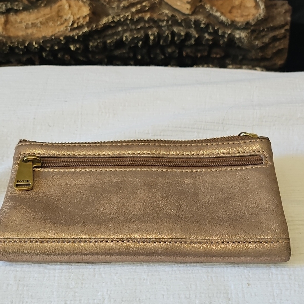 Fossil Leather Wallet NWOT
